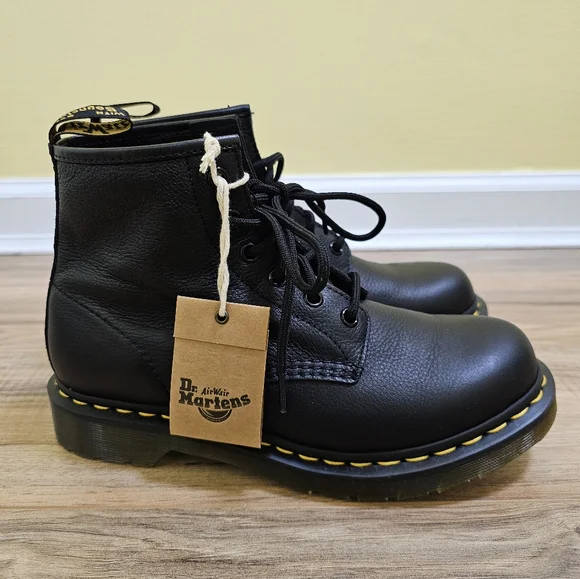 Dr. Martens 101 VIRGINIA LEATHER ANKLE BOOTS, size US 8 - Picture 2 of 11